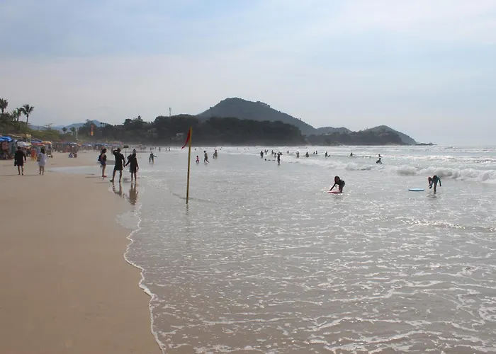 Pé na Areia Praia Grande Ubatuba